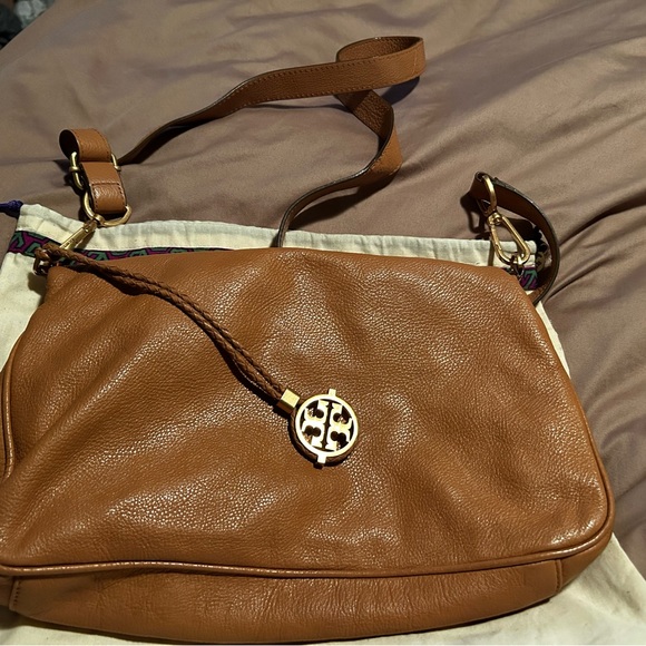 EUC Tory Burch Thea Crossbody. - Picture 2 of 4